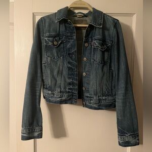 Levi’s Original Trucker Jacket- Medium Wash Size Small